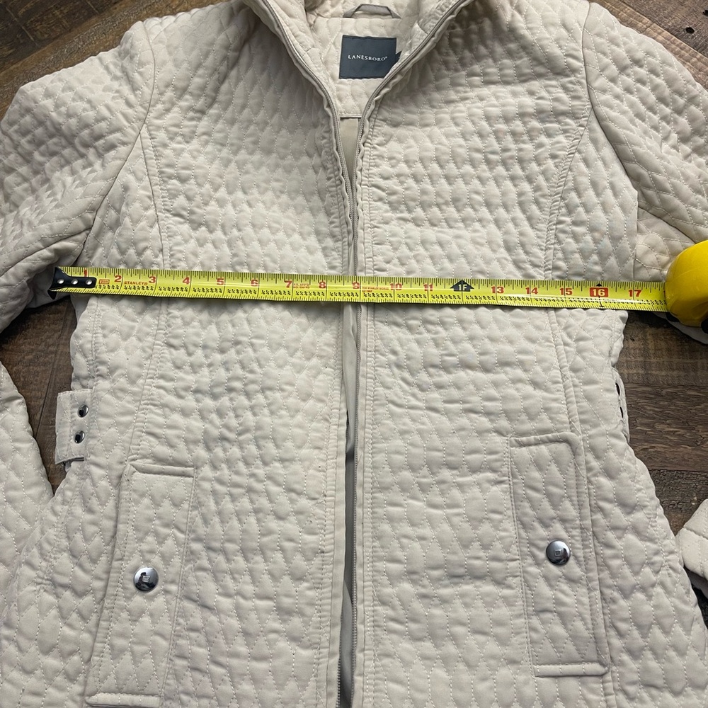Chic Cream Quilted Utility Jacket - image 6